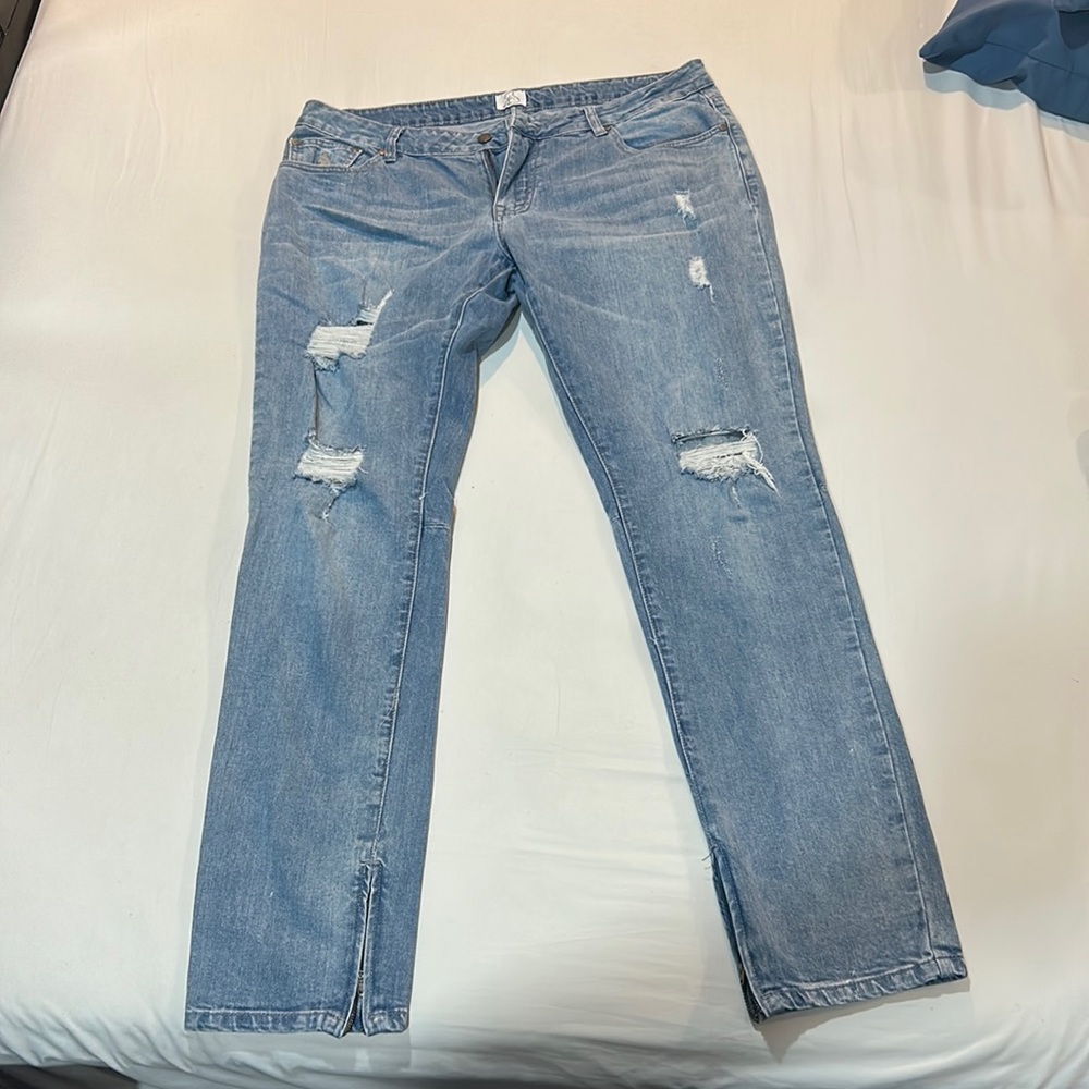 3 jeans in bundle
